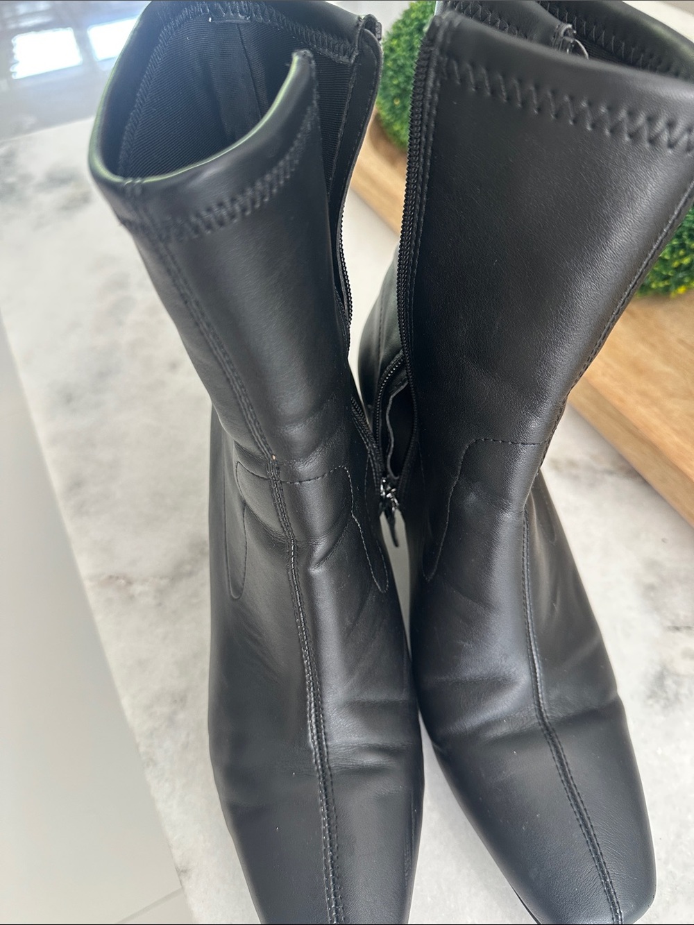 AEROSOLES Black Mid-Calf Heeled Boots
